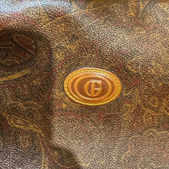 GF LeatherBag - Picture 2 of 13